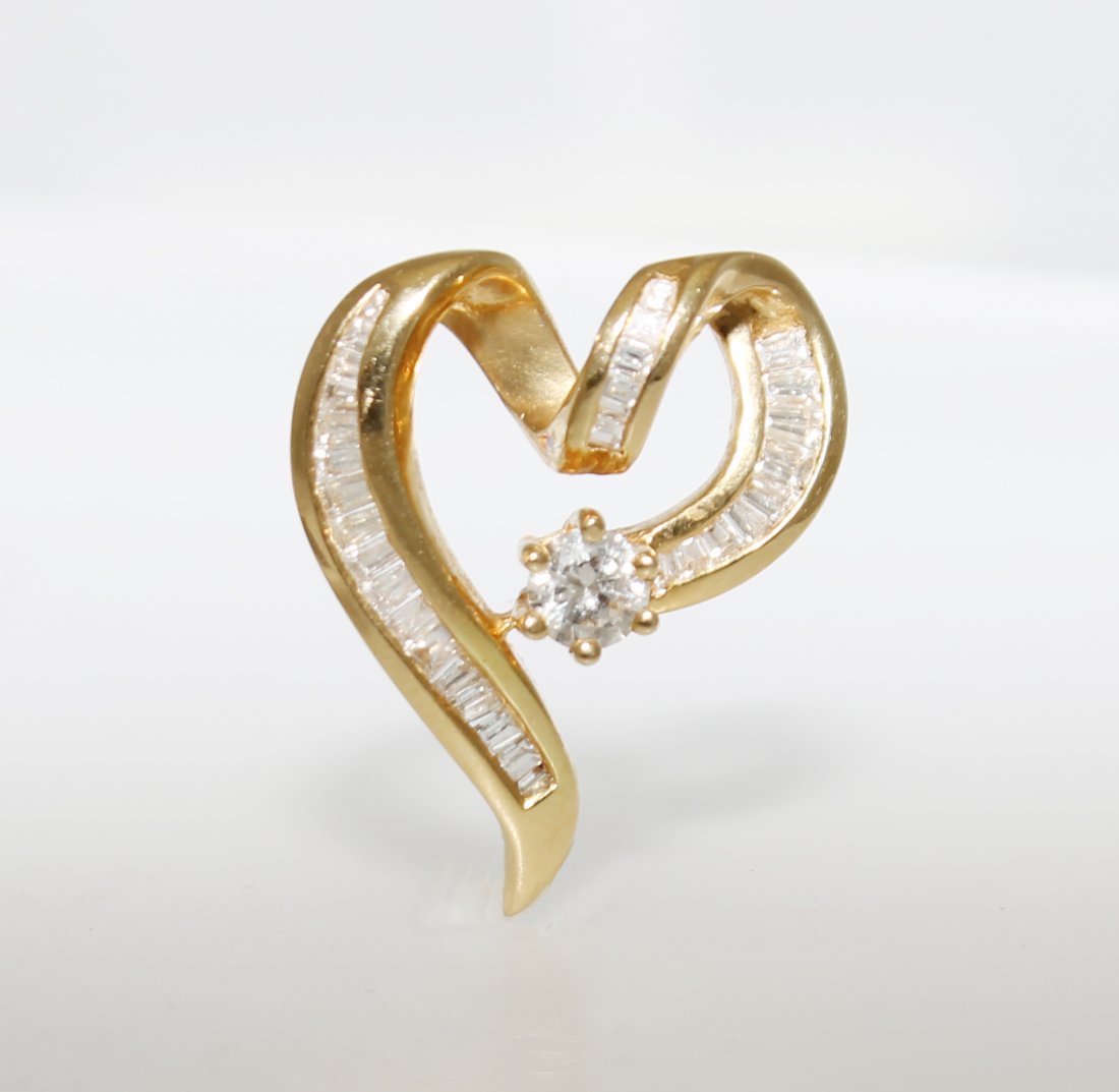 Diamond Slide Heart Pendant (1 of 1)