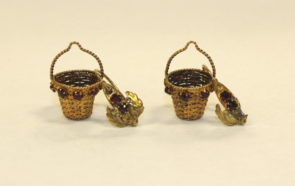Gold Basket Earrings with Garnet (1 of 1)
