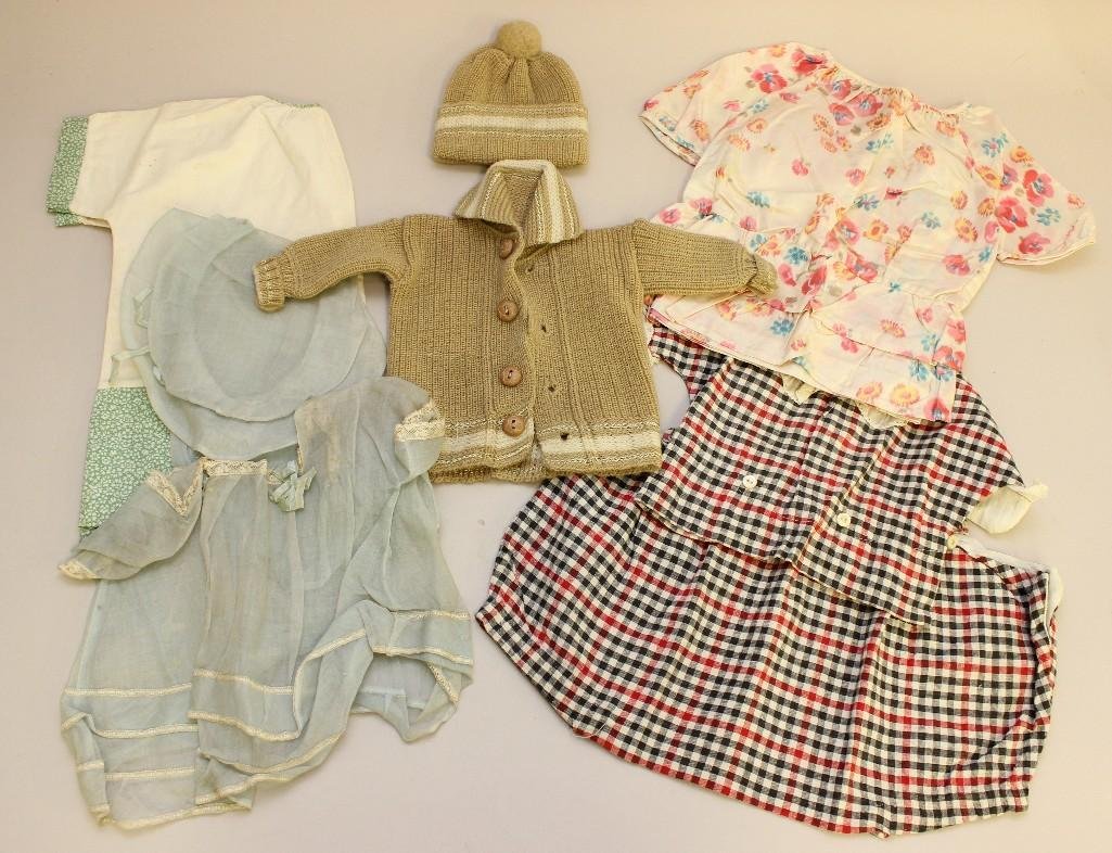 LOT OF ANTIQUE (1920's-30's?) CHILD/DOLL CLOTHING: 2 (1 of 4)