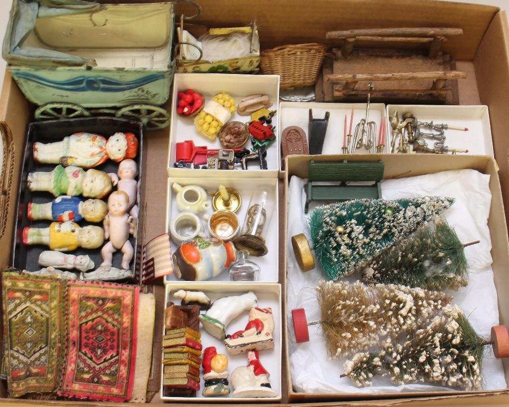 LOT OF ANTIQUE/VINTAGE MINIATURES. (1 of 4)