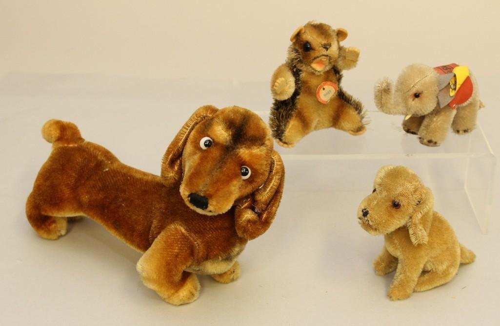 LOT OF (4) TAGGED VINTAGE STEIFF ANIMALS: (2) DOGS, (1 of 1)