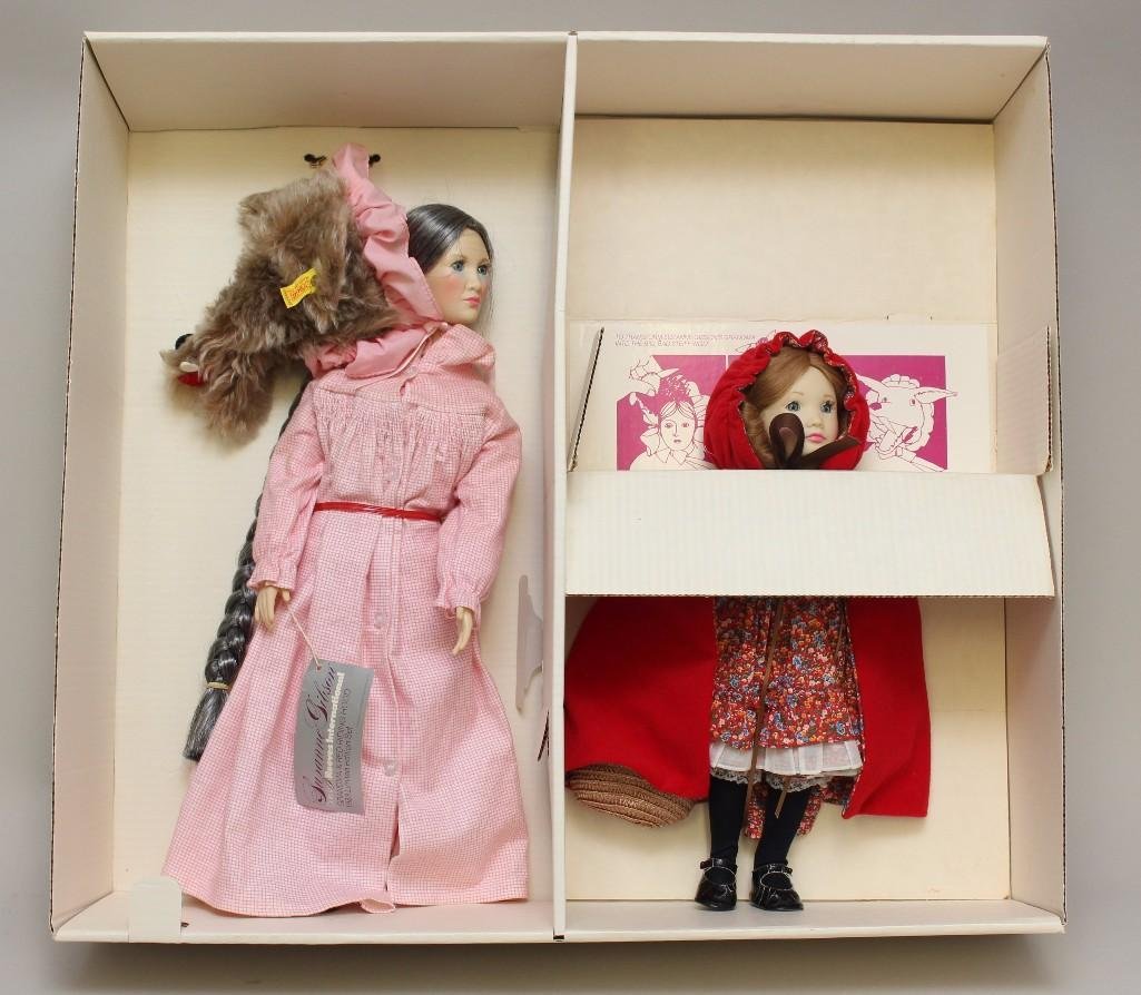 1983 NO. 4002 "GRANDMA & RED RIDING HOOD" LTD ED SET BY (1 of 8)