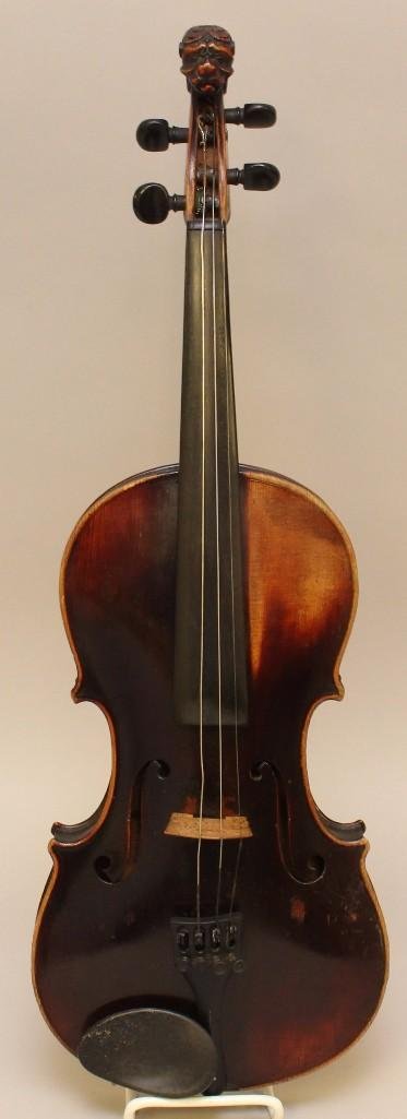 Andreas Guarnerius Violin with Bow (1 of 7)