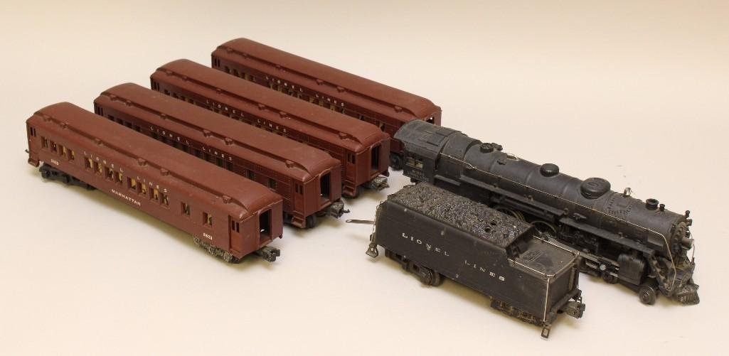 (6) Piece Lionel Train Grouping (1 of 9)