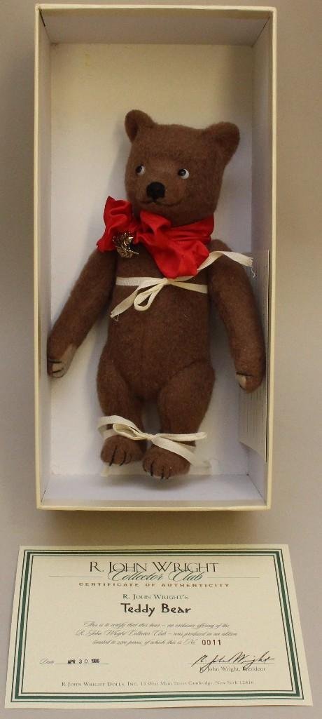 MIB NRFB 9 1/2" 1998 R. JOHN WRIGHT'S COLLECTOR'S CLUB (1 of 1)