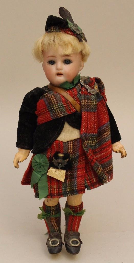 9" ALL ORIGINAL  L HALBIG K * R 23 ANTIQUE BISQUE HEAD (1 of 5)