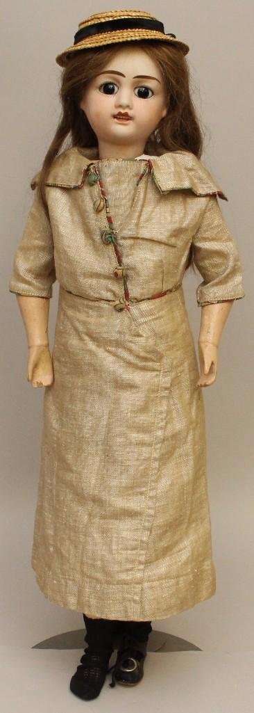 LOT: 23 1/2" PETITE FRANCAISE JV FRANCE 6D LIANE (1 of 6)