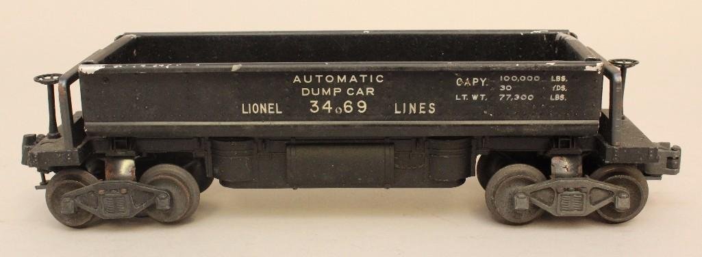 Lionel Automatic Dumping Ore Car (1 of 5)