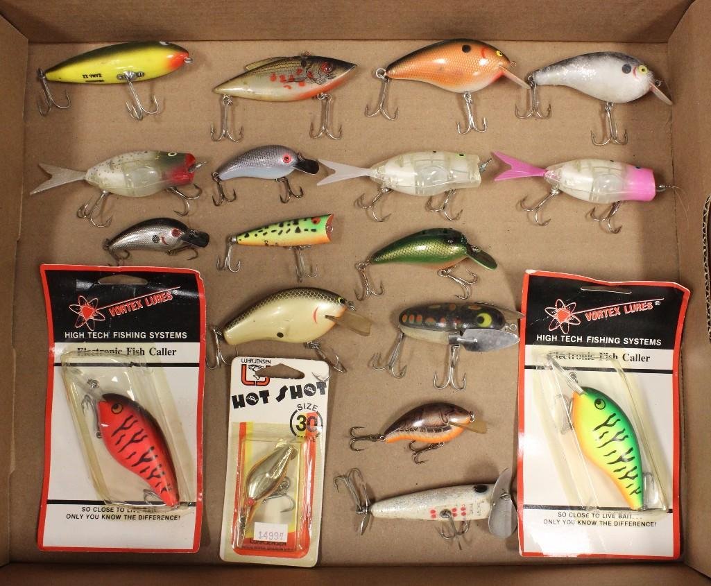 (18) Various Crankbaits: Including Heddon, Rapalas and Vortex electronic lures. Some new in package, most very good.