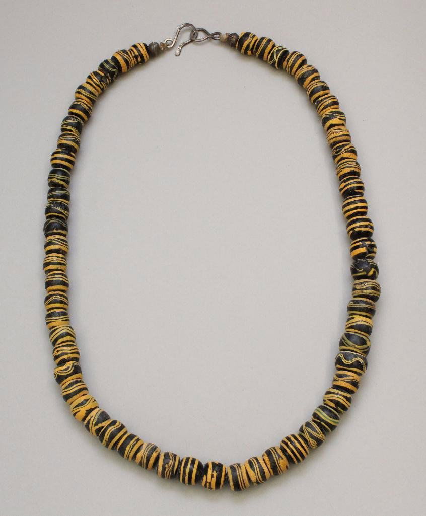 Native American Beaded Necklace (1 of 2)