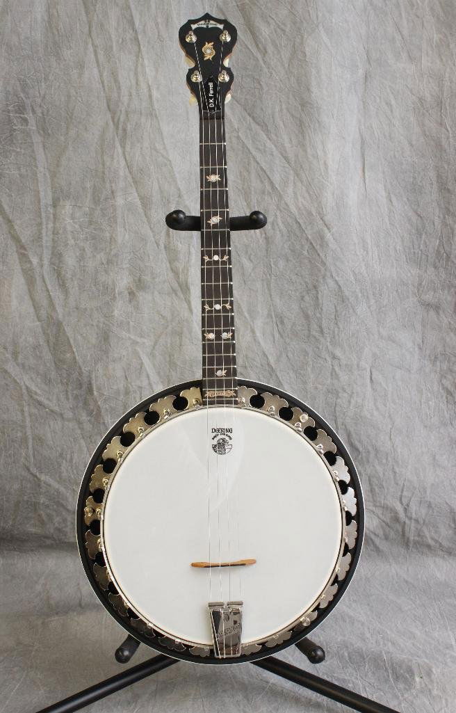Deering 4- String Banjo (1 of 8)