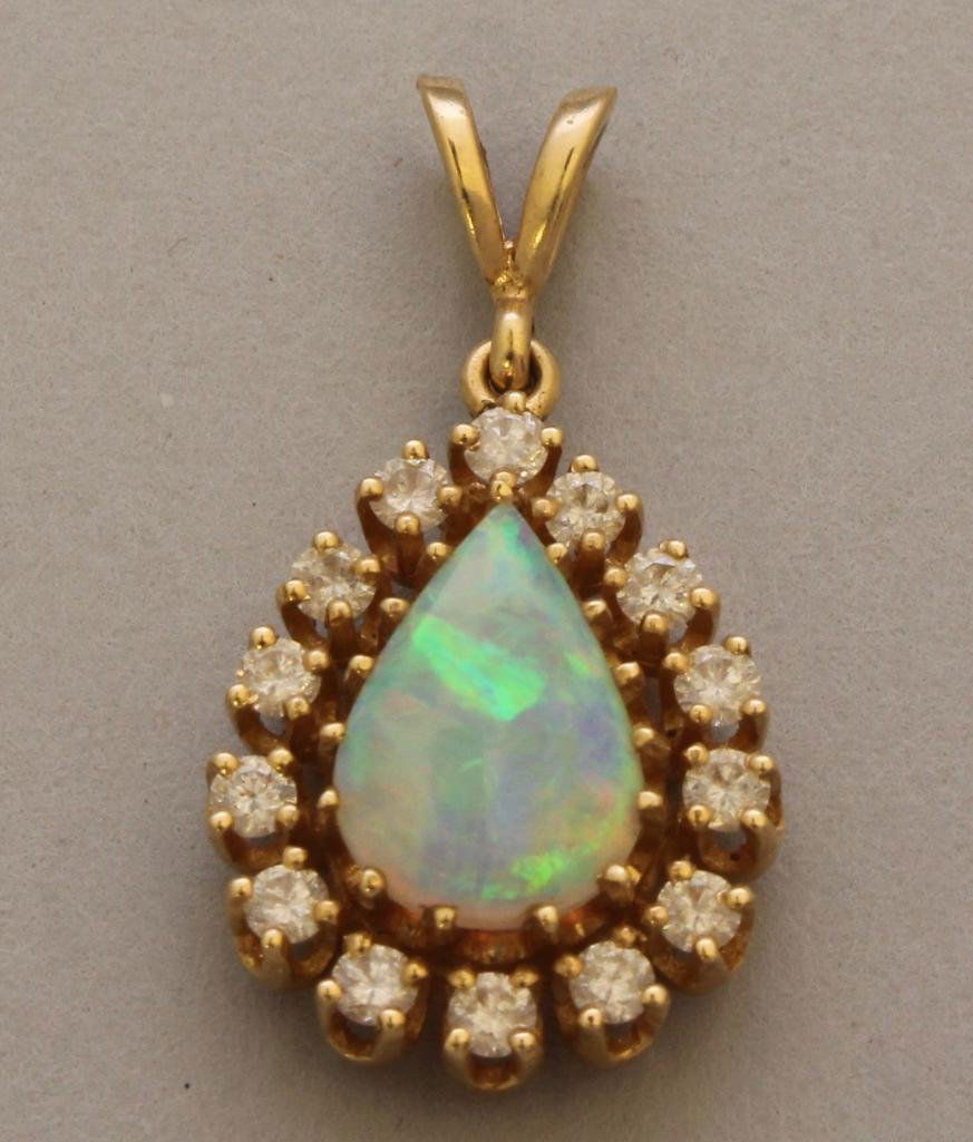 Gold Pendant with Opal and Diamond (1 of 2)