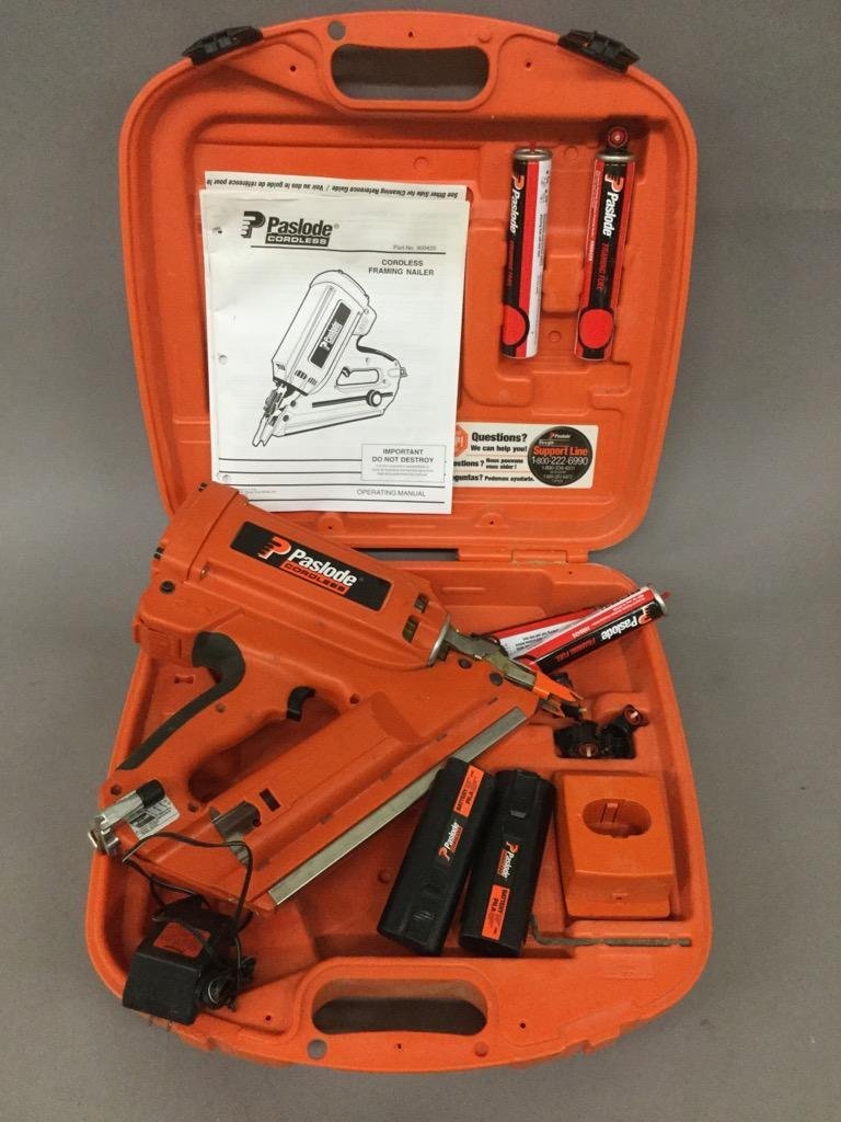 Paslode Cordless Framing Nailer (1 of 2)