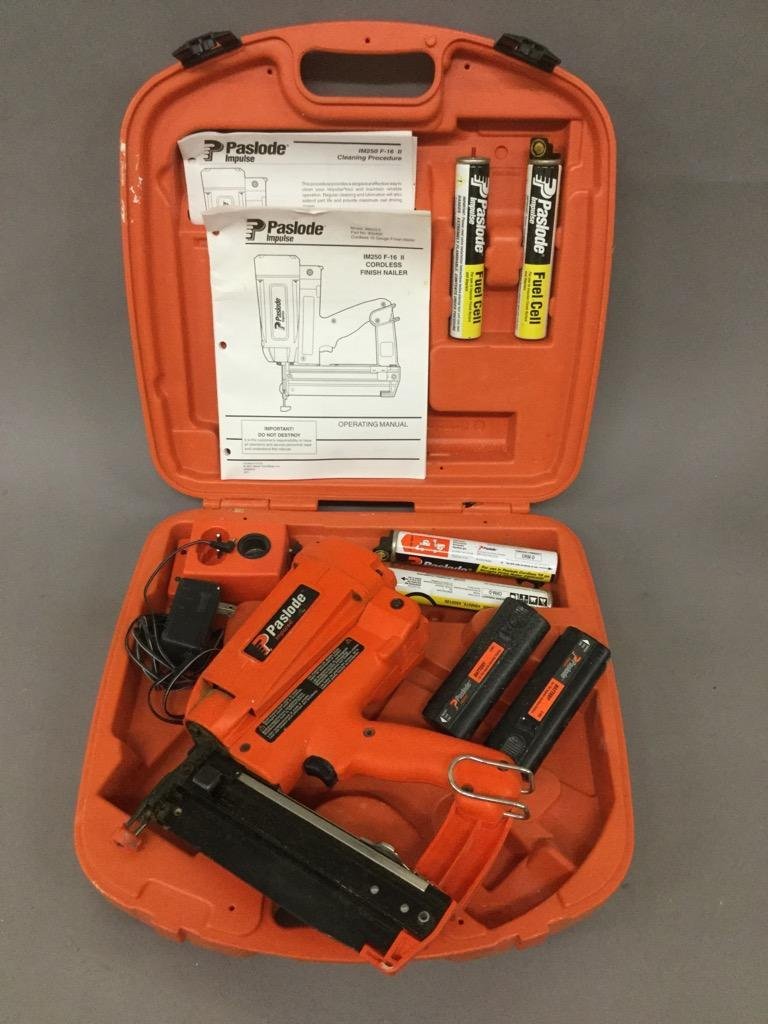 Paslode Impulse Cordless 16 Gauge Finish Nailer (1 of 2)