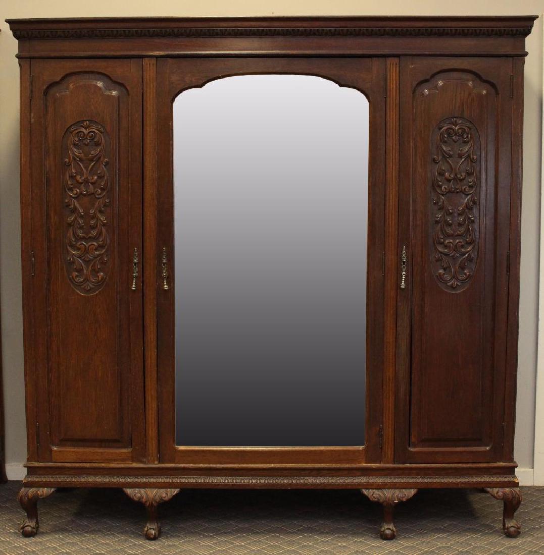 Carved Oak Wardrobe (1 of 6)