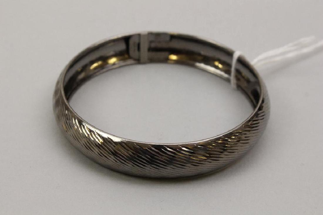 STERLING BRACELET. HINGED BANGLE WITH SAFETY CATCH (1 of 1)