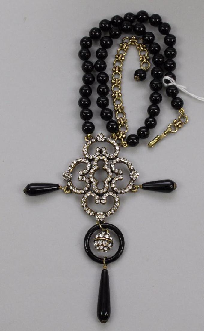 NECKLACE. HEIDI DAUS. BEAD AND CRYSTAL (1 of 1)
