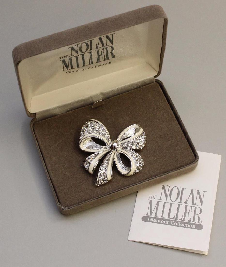 PIN. NOLAN MILLER. SHINING SPIRIT BOW (1 of 1)