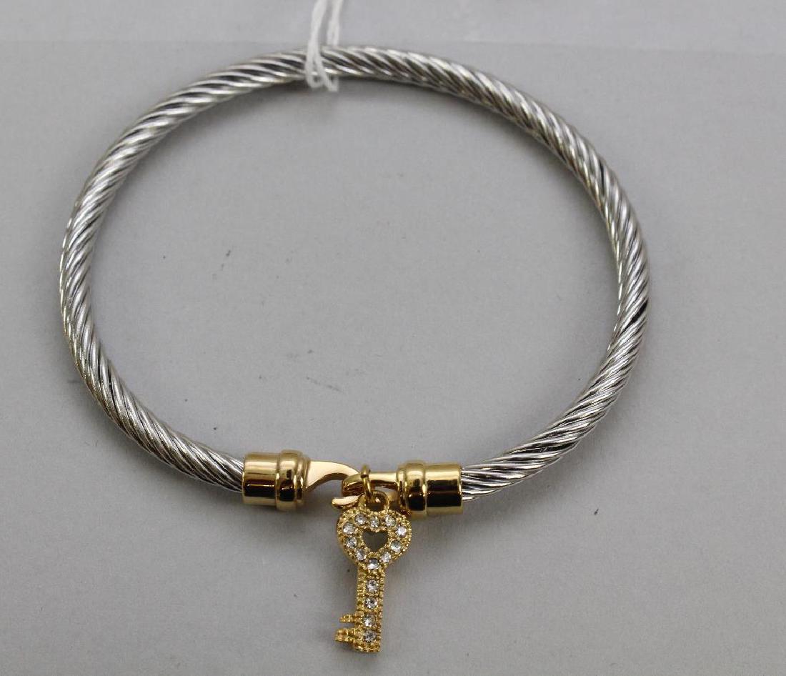 STAINLESS STEEL BRACELET. DSMK. KEY CHARM (1 of 1)