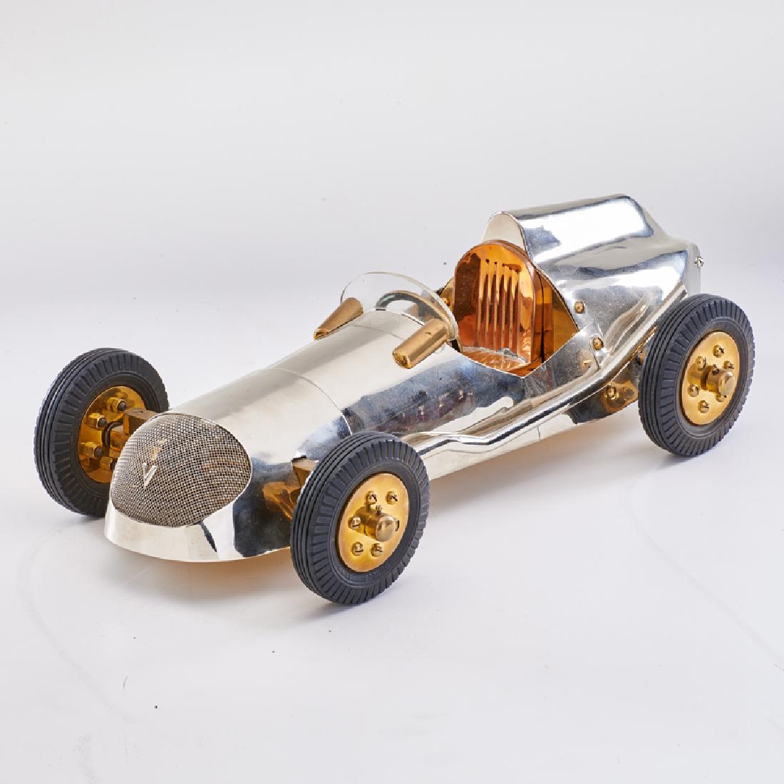 VINTAGE MODEL RACE CAR (1 of 2)