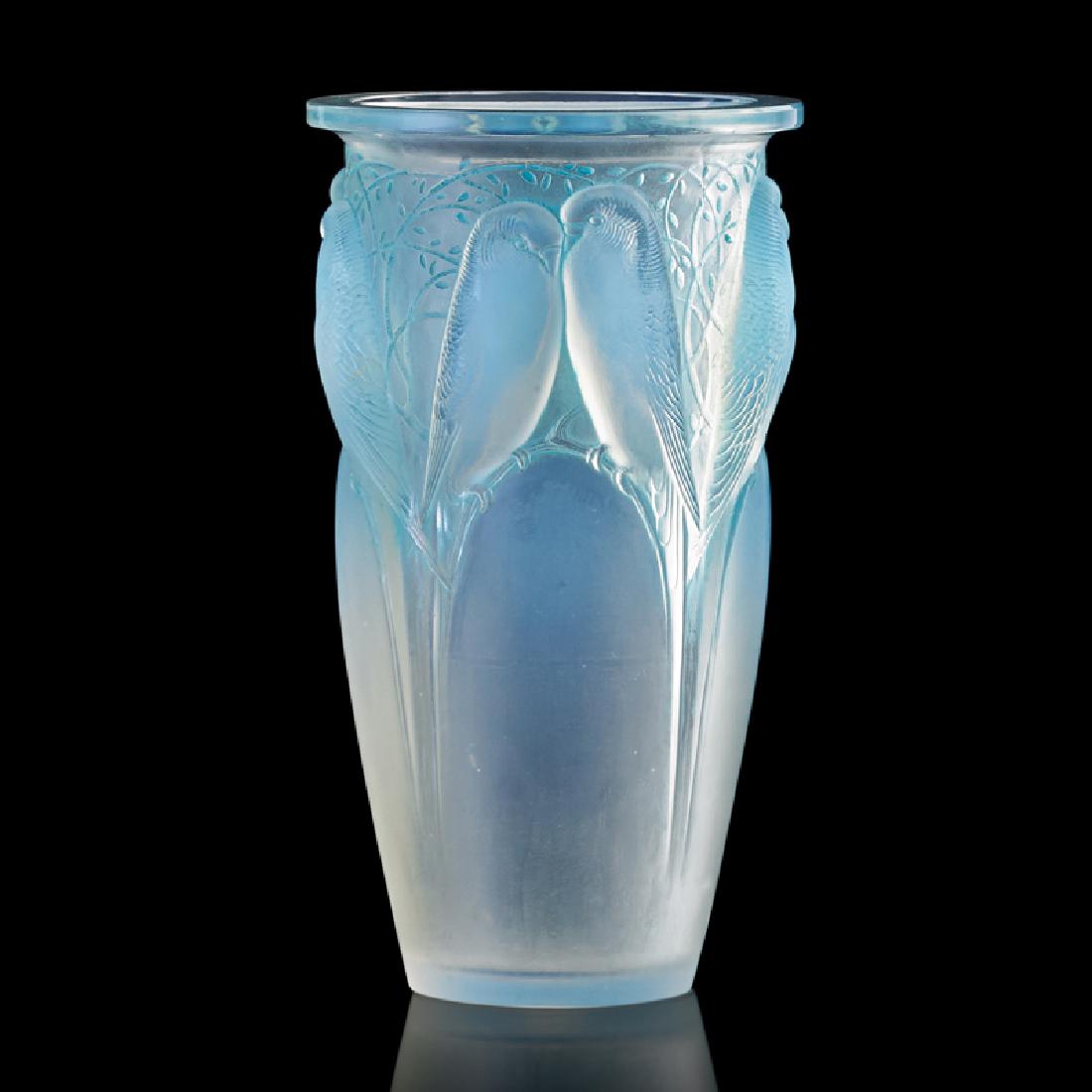 LALIQUE "Ceylan" vase, opalescent w/ blue patina (1 of 4)