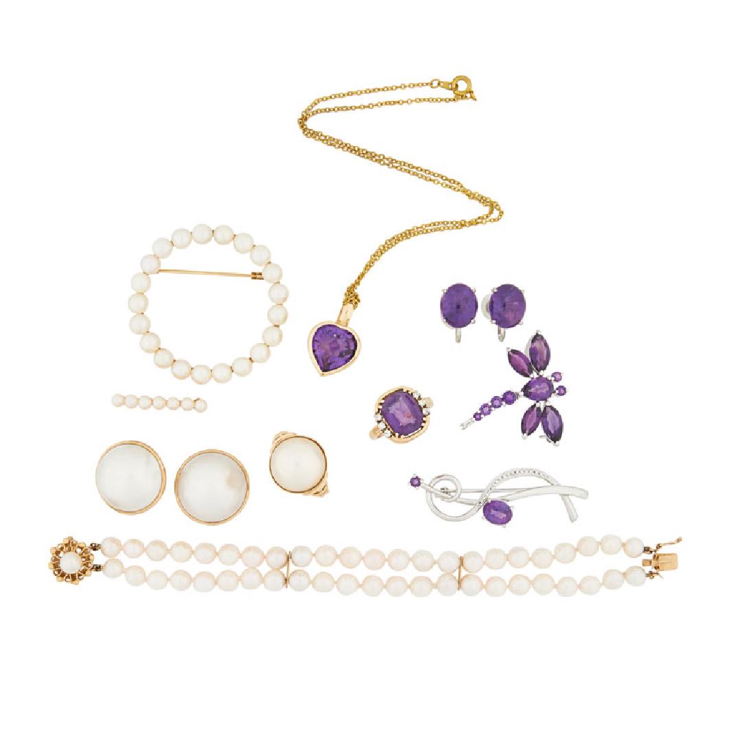 COLLECTION OF PEARL OR AMETHYST GOLD JEWELRY (1 of 1)