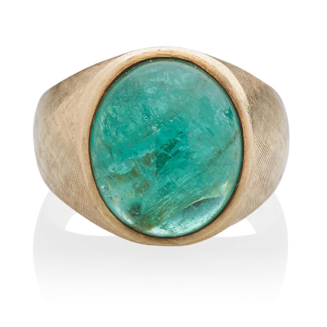 GENTLEMAN'S EMERALD & YELLOW GOLD RING (1 of 2)