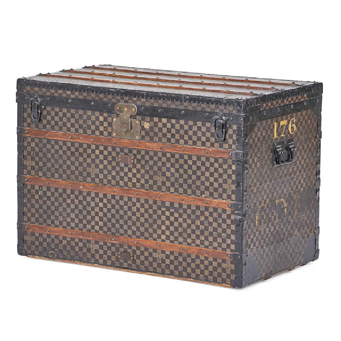 VINTAGE LOUIS VUITTON STEAMER TRUNK (1 of 5)
