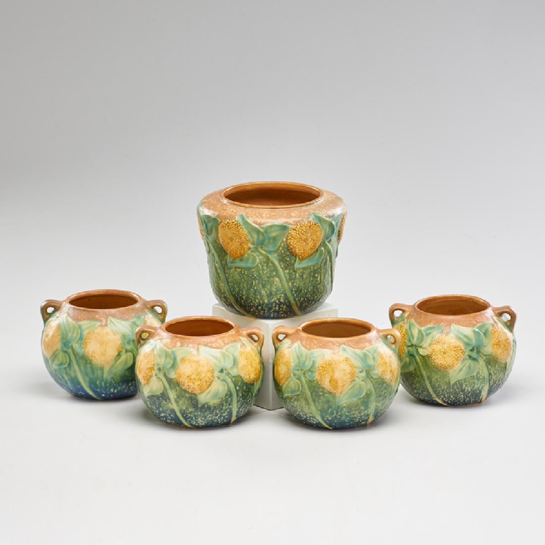 ROSEVILLE: Five Sunflower vases: 5" shouldered and four 4" jardinieres, Zanesville, OH, 1930 Unmarked