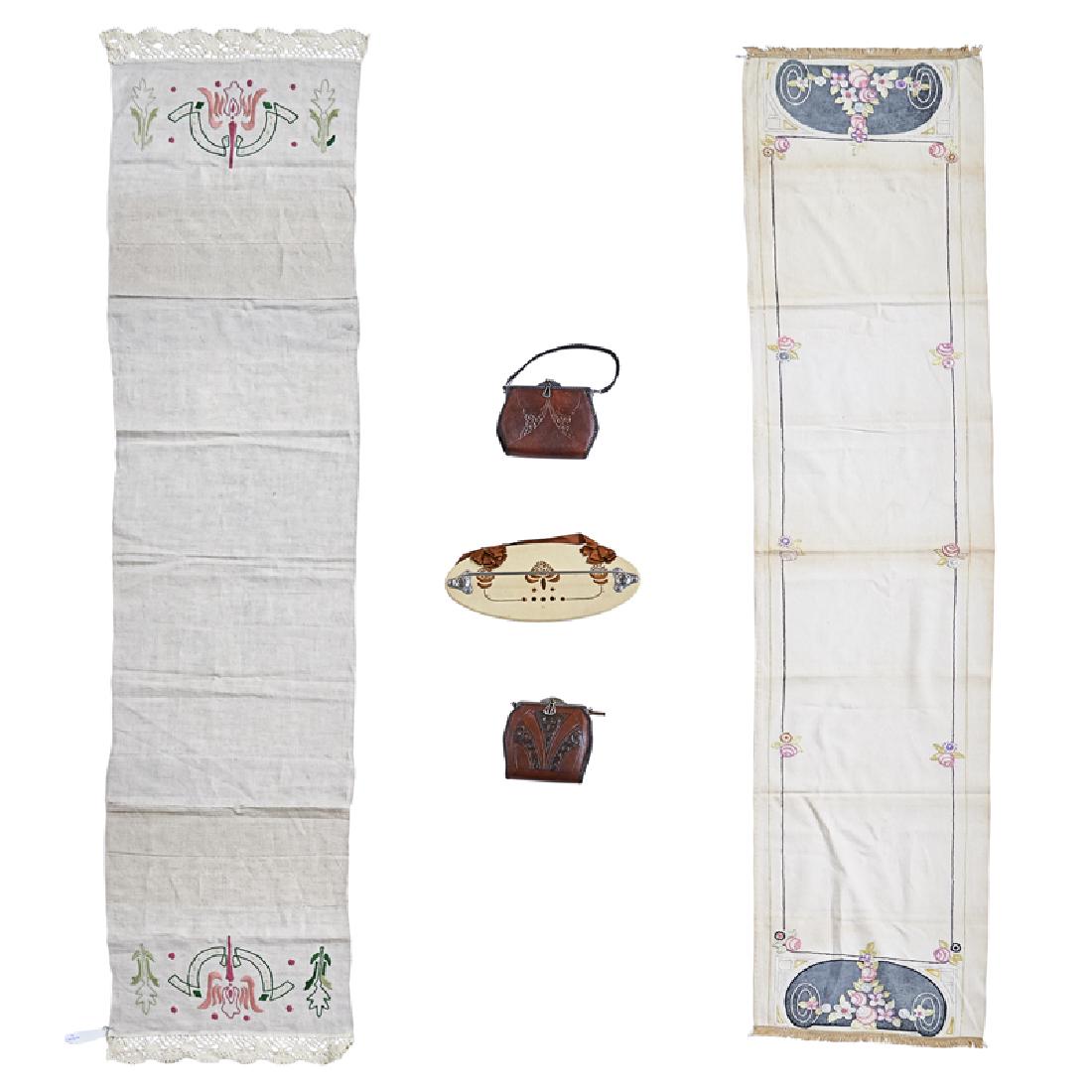 ARTS & CRAFTS (1 of 1)