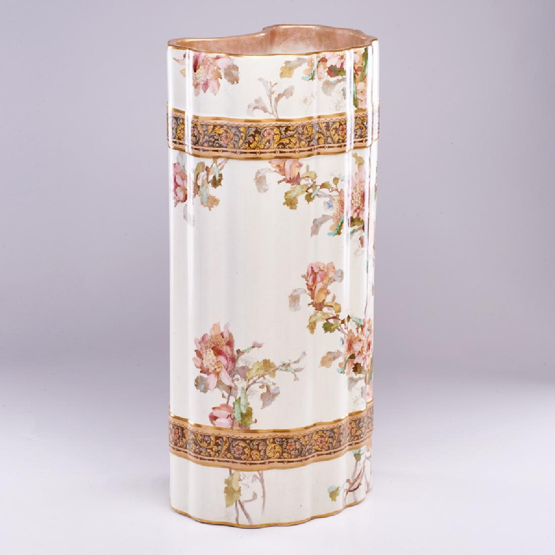 ROYAL DOULTON (1 of 1)