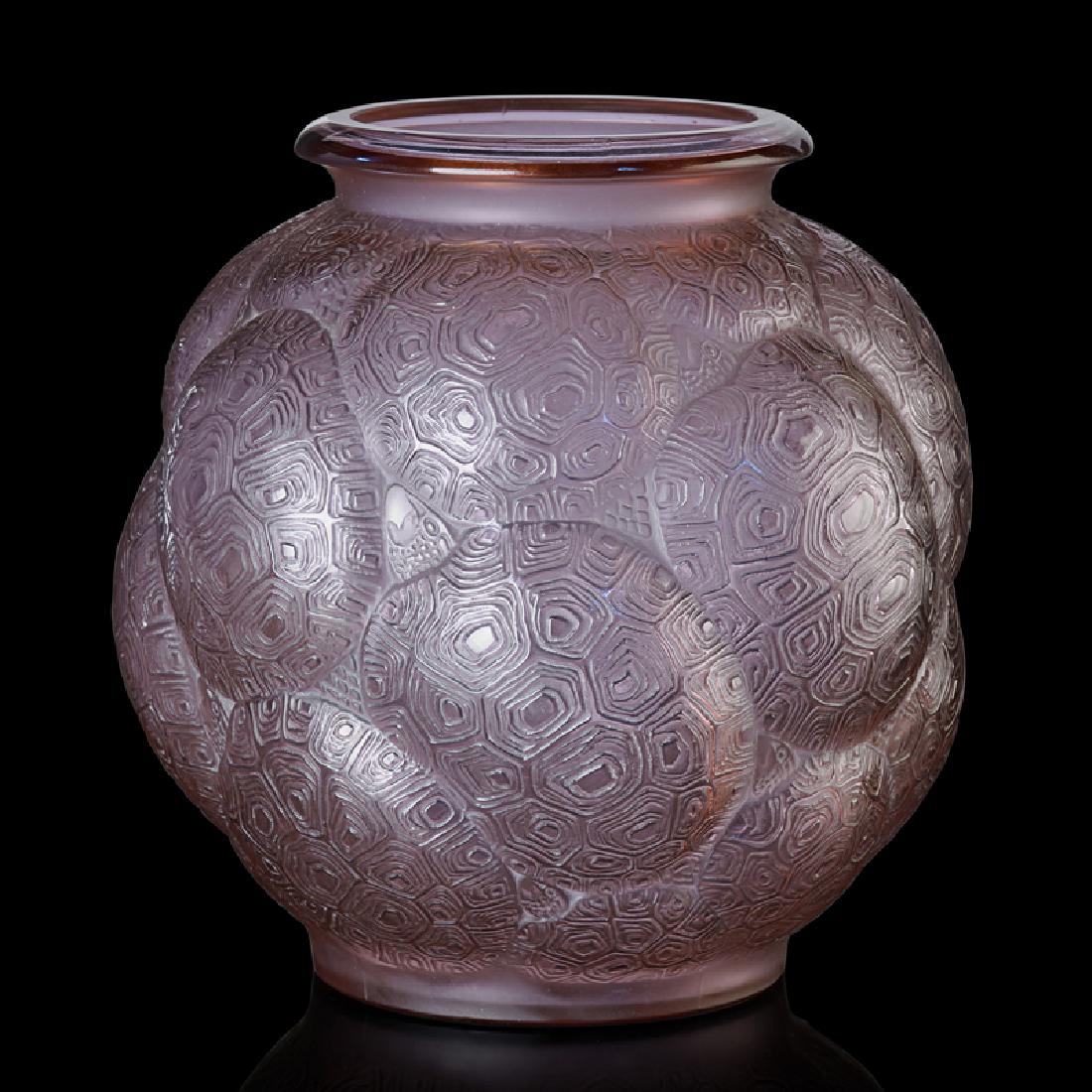LALIQUE Rare "Tortues" vase