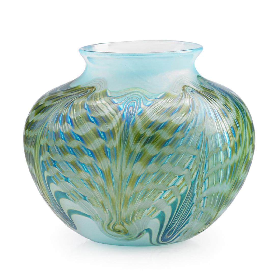 LOETZ Phänomen vase (1 of 2)