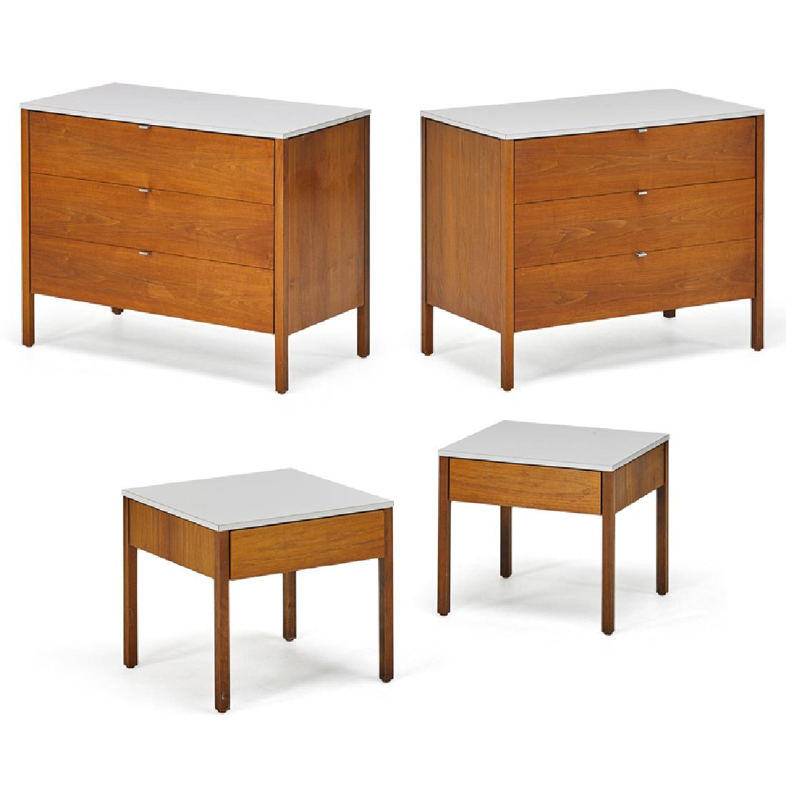 FLORENCE KNOLL Dressers and nightstands (1 of 6)