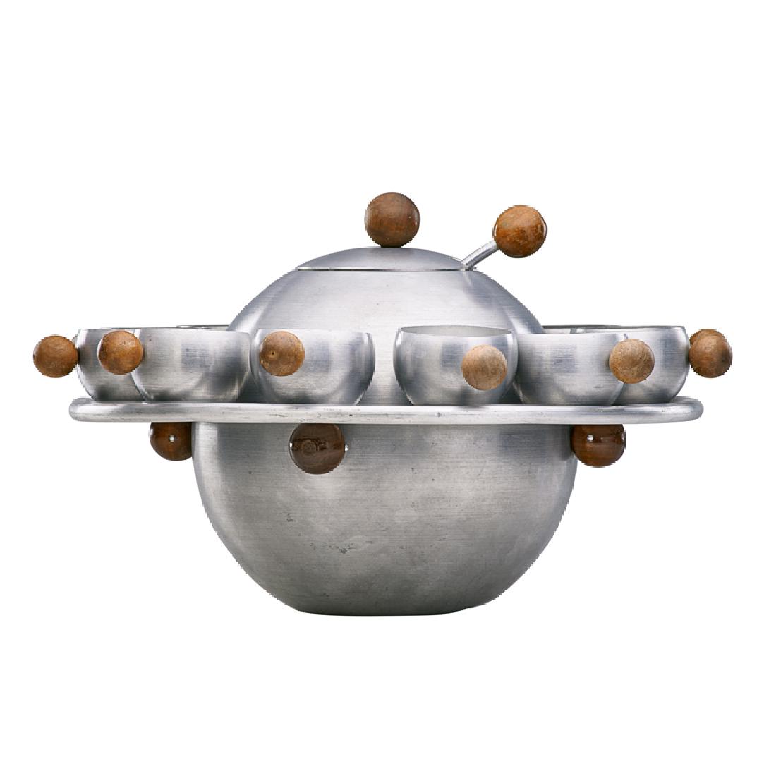 RUSSEL WRIGHT Punch set: RUSSEL WRIGHT (1904 - 1976) RUSSEL WRIGHT INC. Punch set, USA, 1930s: bowl, ladle, twelve cups, tray Aluminum, lacquered wood Stamped RUSSEL WRIGHT Overall: 12" x 20"