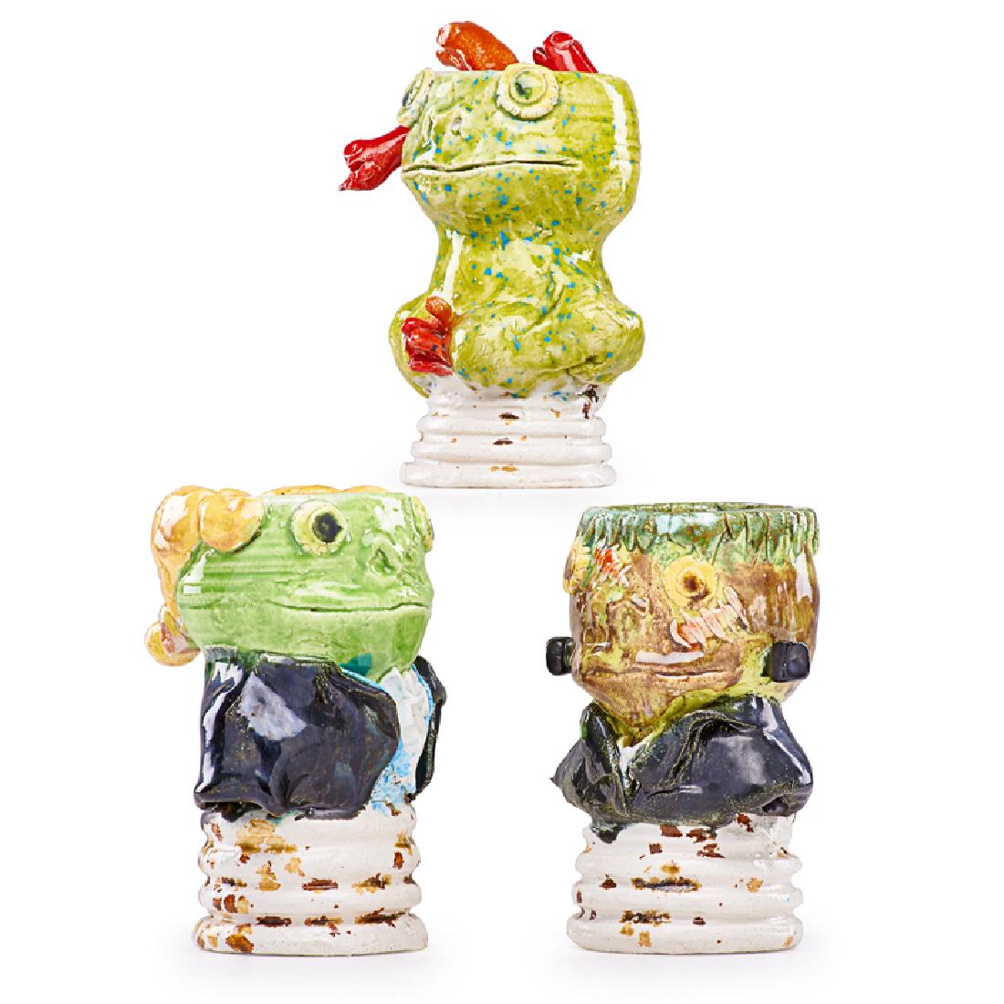 DAVID GILHOOLY Three frog cups (1 of 3)