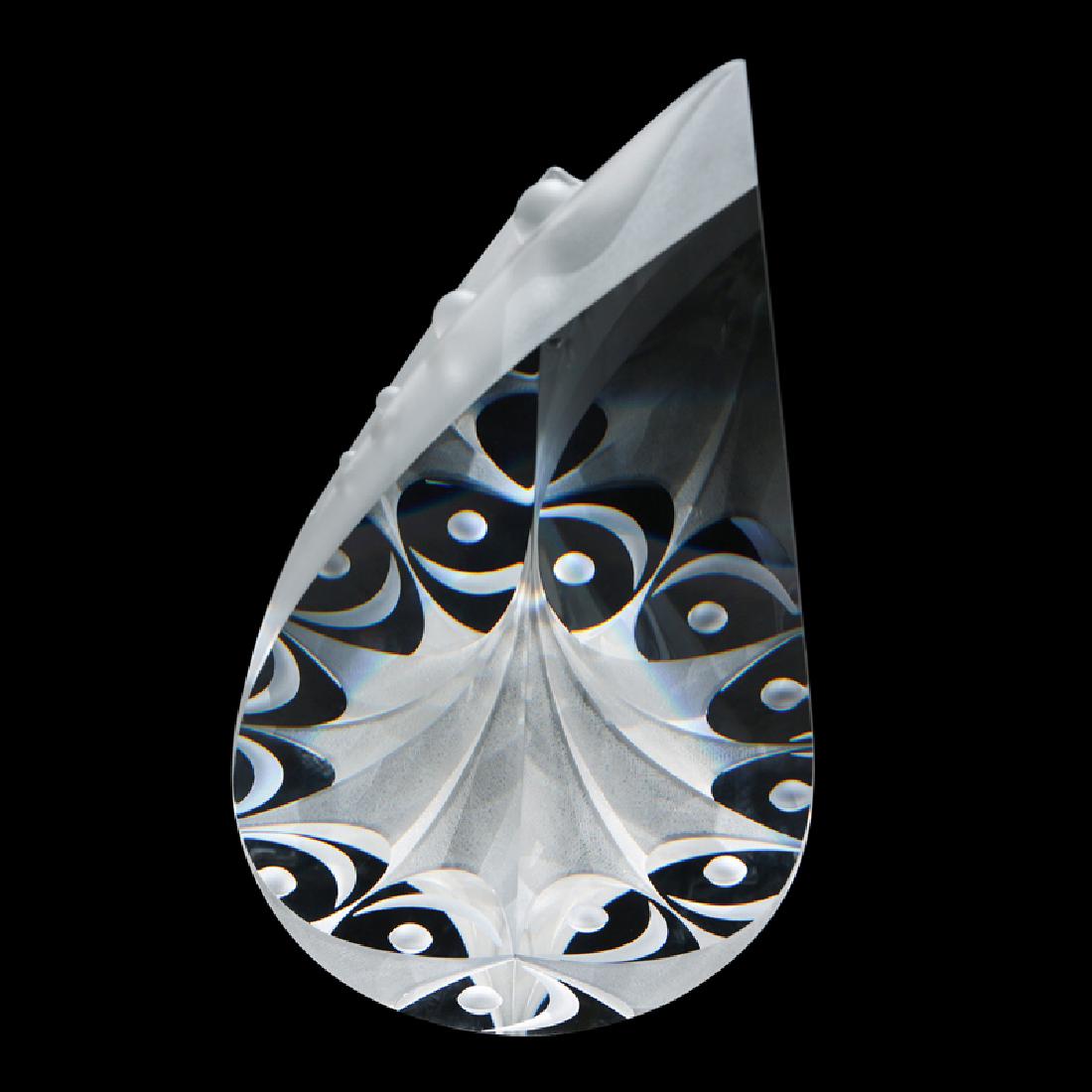 CHRISTOPHER RIES Glass sculpture: CHRISTOPHER RIES "String of Pearls," Pennsylvania, 2005 Cut, ground, polished, and engraved optical crystal Signed, dated, and copyrighted 17 3/4" x 9 1/2" x 3 5/8"