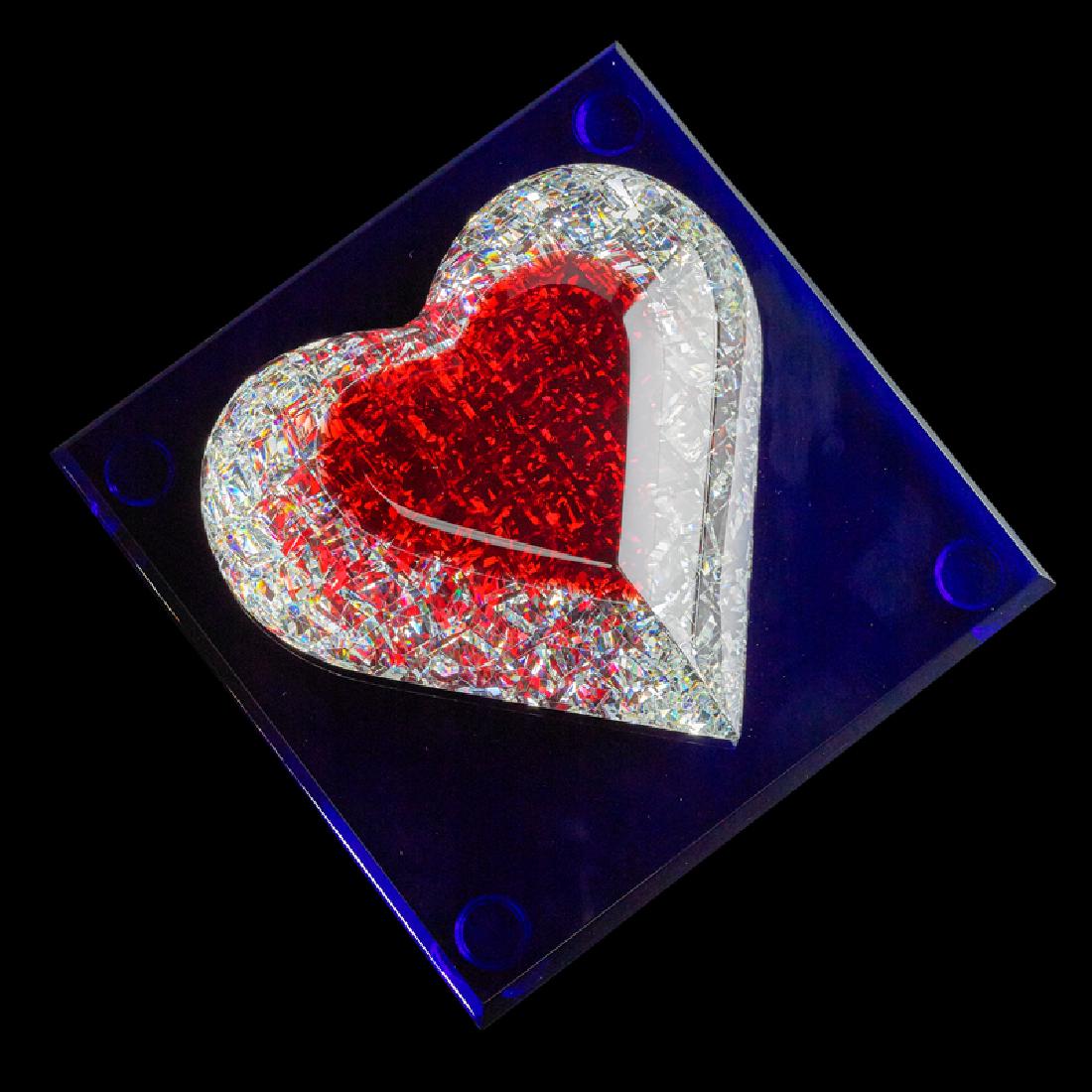 JON KUHN Heart paperweight (1 of 2)