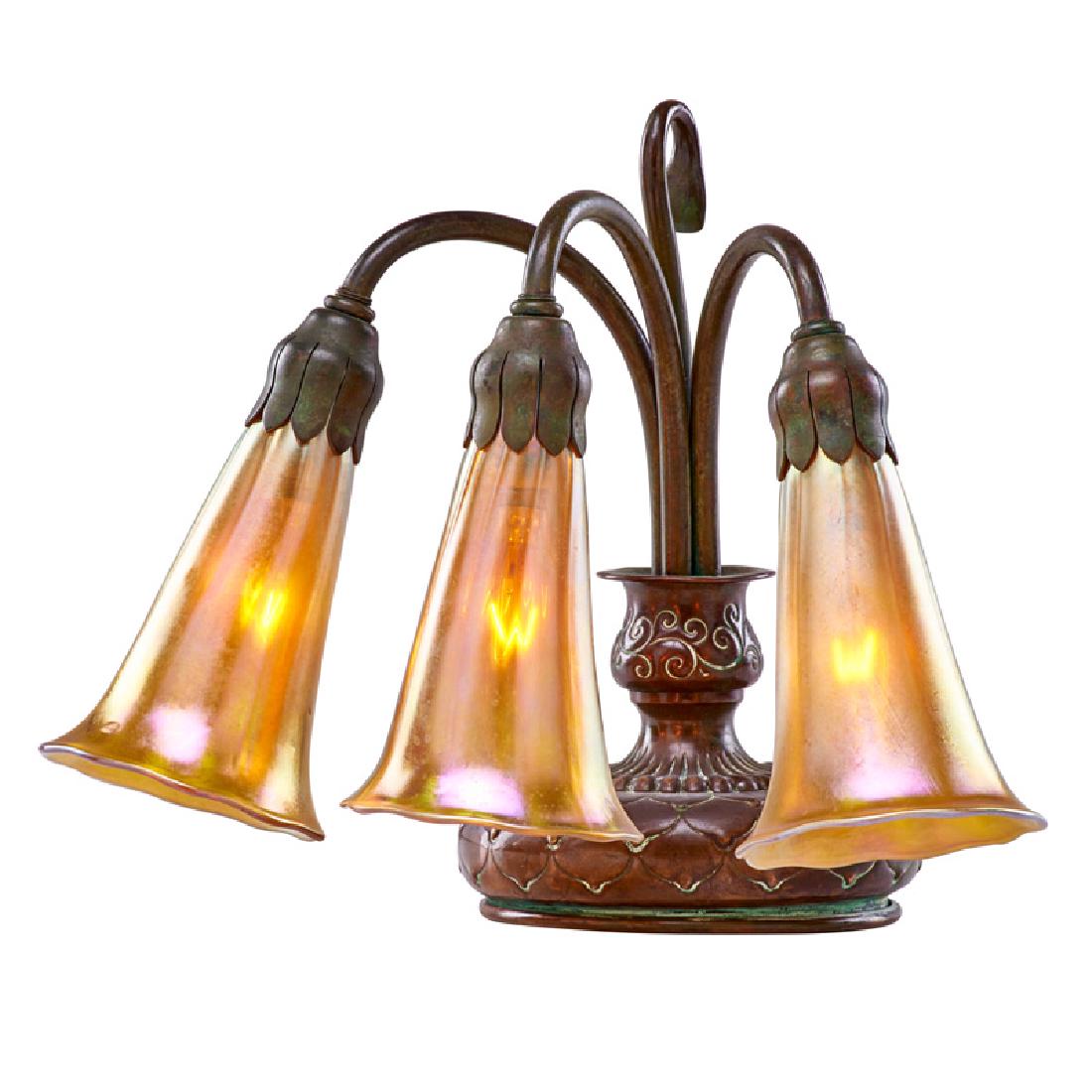 TIFFANY STUDIOS Lily table lamp (1 of 4)