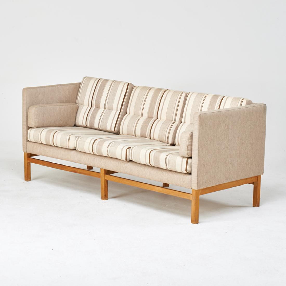 STYLE OF ERIK JORGENSEN (1 of 1)