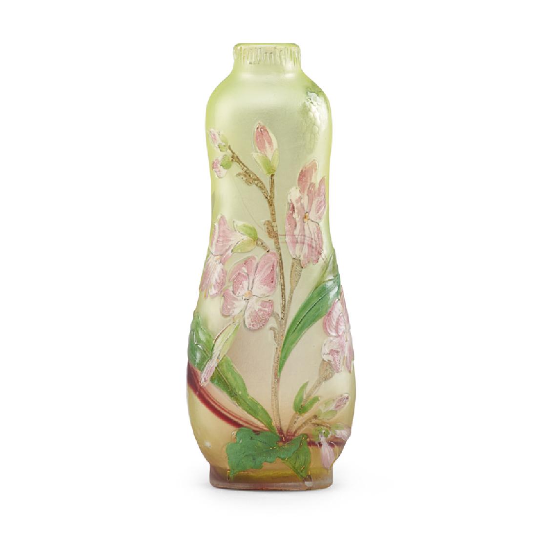 BURGUN SCHVERER Fine cameo glass vase (1 of 3)