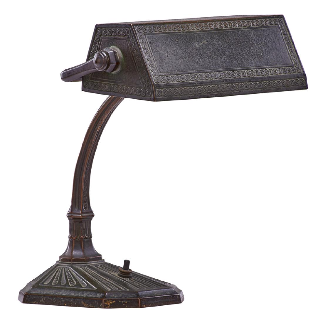 TIFFANY STUDIOS Desk lamp (1 of 3)