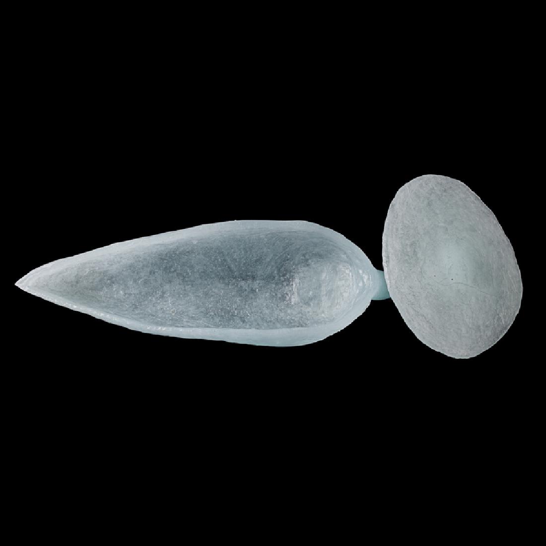 SARA YOUNG Glass sculpture (1 of 2)