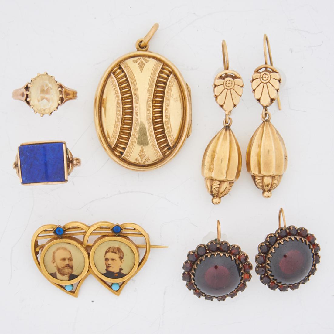 GROUP OF VICTORIAN YELLOW GOLD JEWELRY (1 of 1)