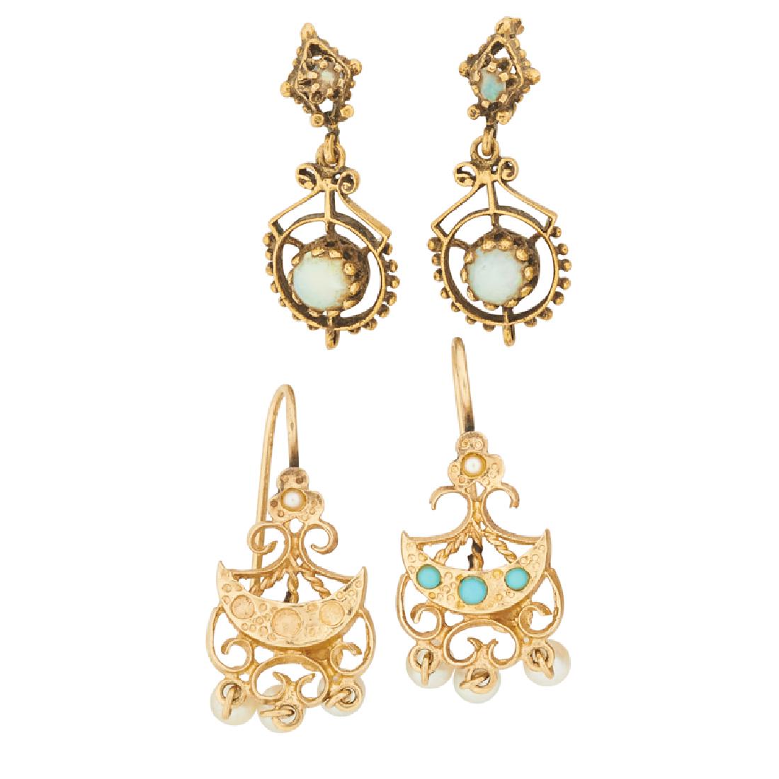 VICTORIAN REVIVAL STYLE GEM-SET YELLOW GOLD EARRINGS (1 of 1)