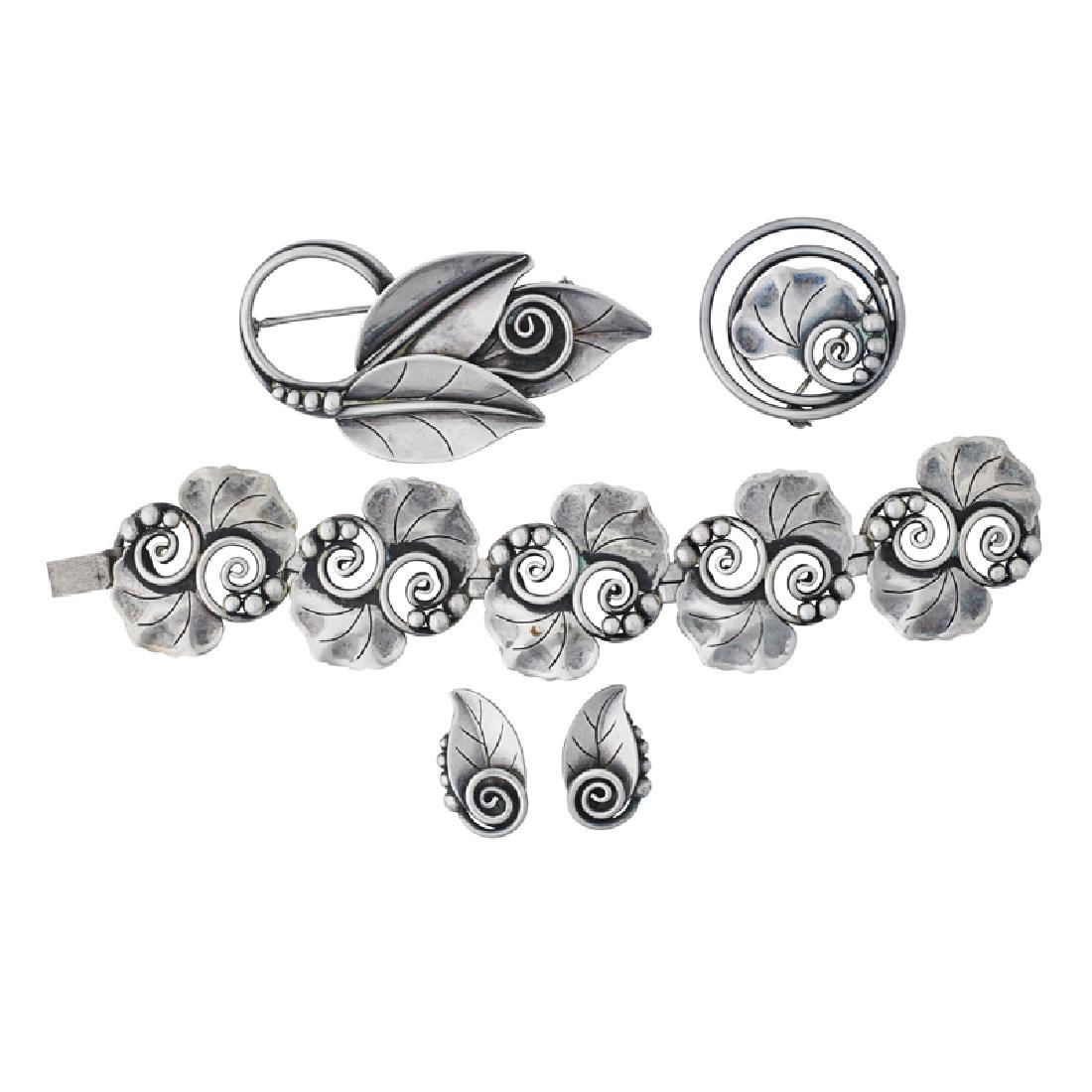 GROUP OF ALPHONSE LAPAGLIA, INTERNATIONAL SILVER CO. (1 of 1)