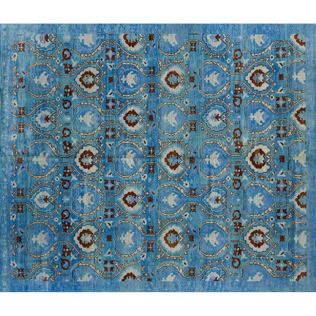 STYLE OF WILLIAM MORRIS: STYLE OF WILLIAM MORRIS Contemporary room-sized wool rug Unmarked 8' 10" x 11' 9"