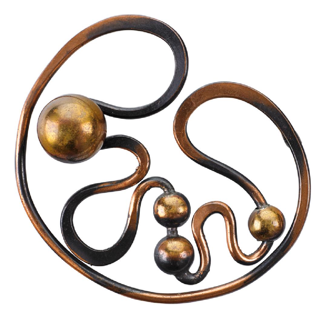 ART SMITH Brooch (1 of 1)