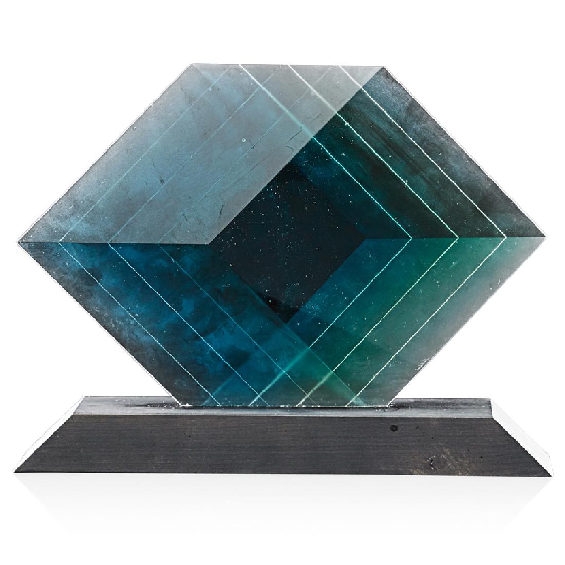 LASZLO LUKACSI Glass sculpture (1 of 3)