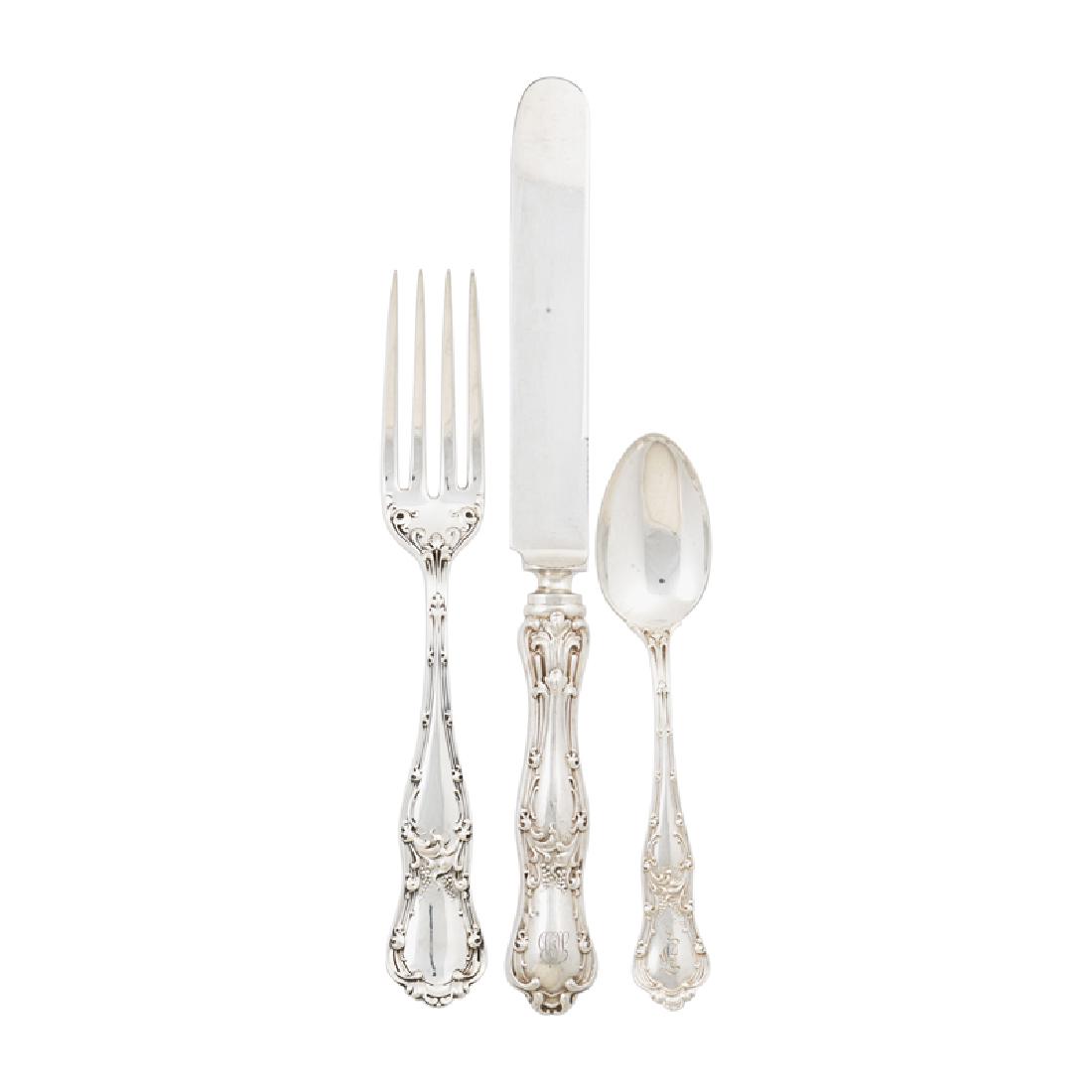 RARE SHEIBLER STERLING SILVER FLATWARE: Twenty-eight: Gothic, (8) dinner forks, (8) dinner knives (hollow handle), (6) tablespoons, (6) teaspoons, USA, late 19th/early 20th c.; Marked; 37.5 ozt (weighable)